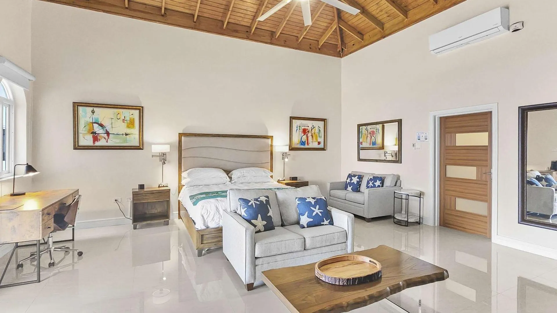 Hospitality Expert Bts 4 - Pool Beach & Bar Montego Bay Jamaika
